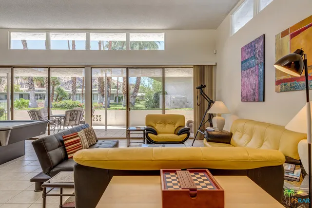 1533 E Canyon Estates Drive Palm Springs, CA 92264