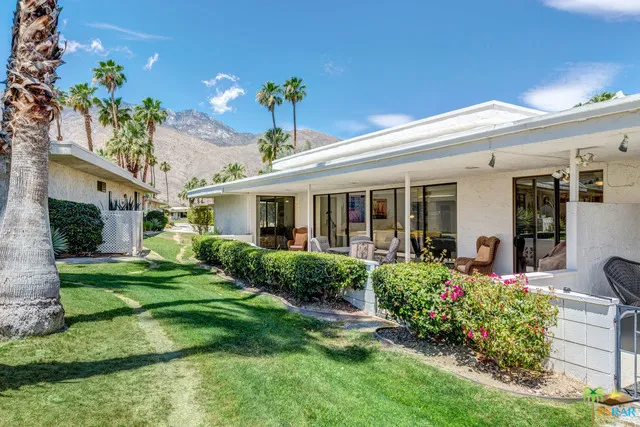 1533 E Canyon Estates Drive Palm Springs, CA 92264