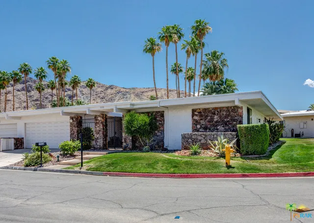 1533 E Canyon Estates Drive Palm Springs, CA 92264