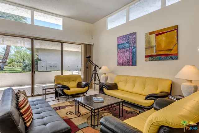 1533 E Canyon Estates Drive Palm Springs, CA 92264