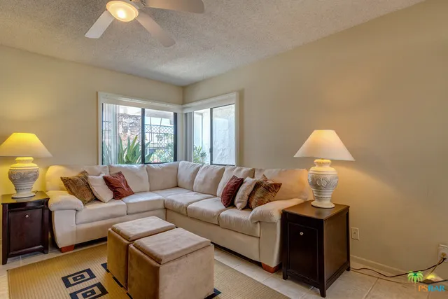 1533 E Canyon Estates Drive Palm Springs, CA 92264
