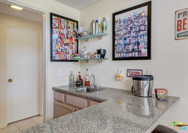 1533 E Canyon Estates Drive Palm Springs, CA 92264