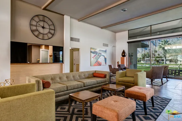 1533 E Canyon Estates Drive Palm Springs, CA 92264