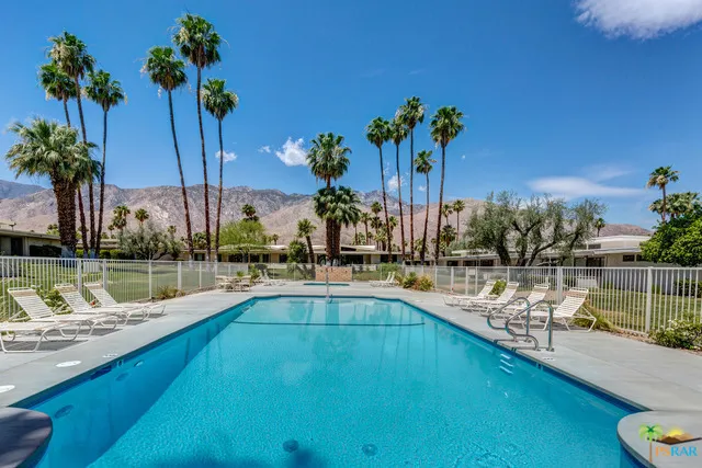 1533 E Canyon Estates Drive Palm Springs, CA 92264