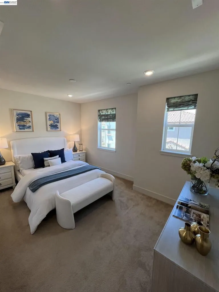 1233 Merry Loop Milpitas, CA 95035