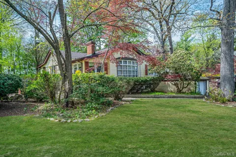 18 Houghton Boulevard