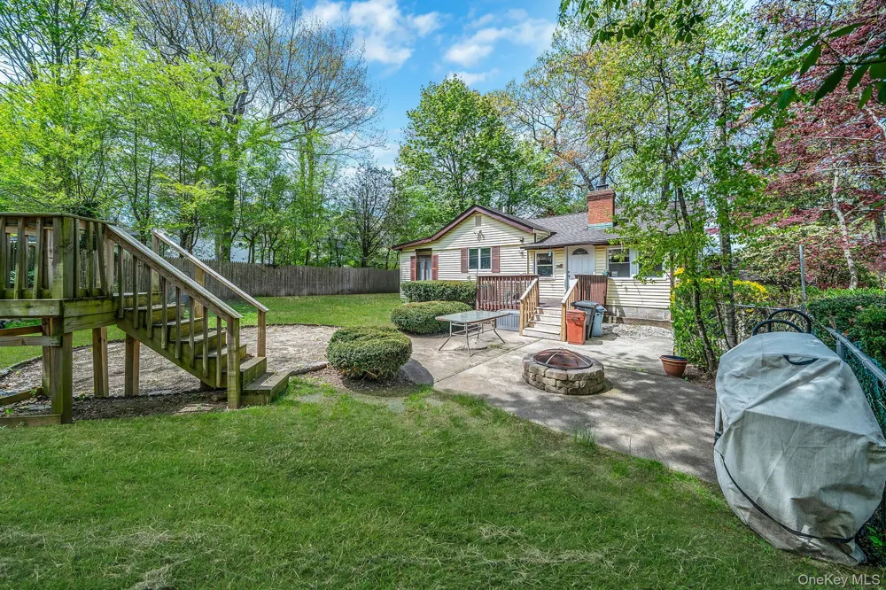 18 Houghton Boulevard Stony Brook, NY 11790