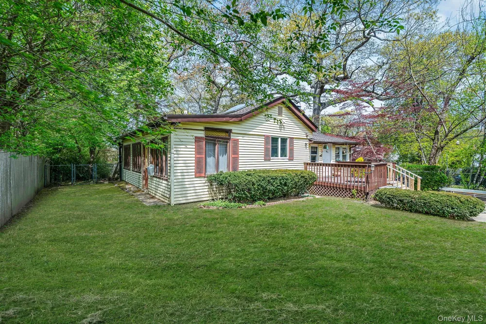 18 Houghton Boulevard Stony Brook, NY 11790