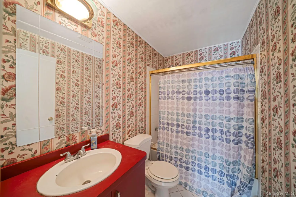 18 Houghton Boulevard Stony Brook, NY 11790