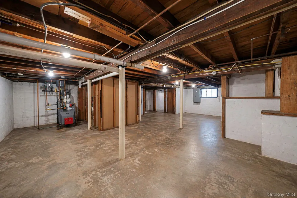 18 Houghton Boulevard Stony Brook, NY 11790