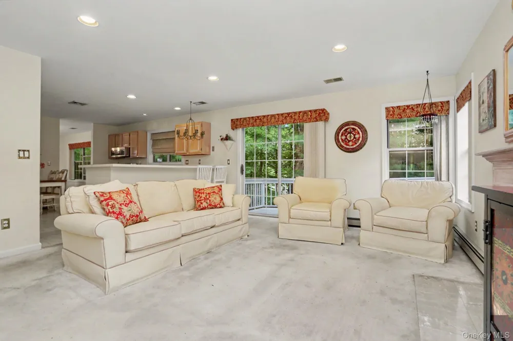 3176 Woodfield Court Yorktown Heights, NY 10598