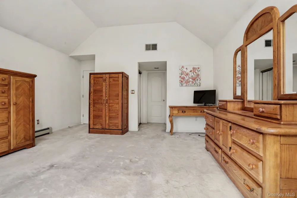 3176 Woodfield Court Yorktown Heights, NY 10598