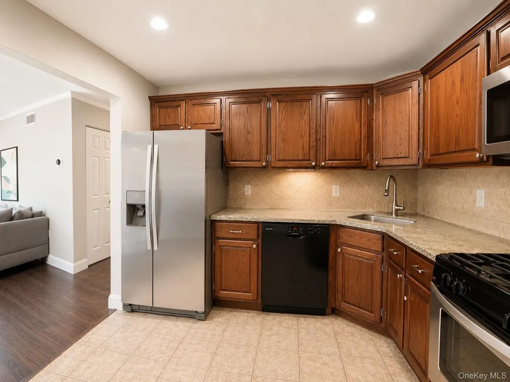10 Edinburgh Drive #10 Peekskill, NY 10566