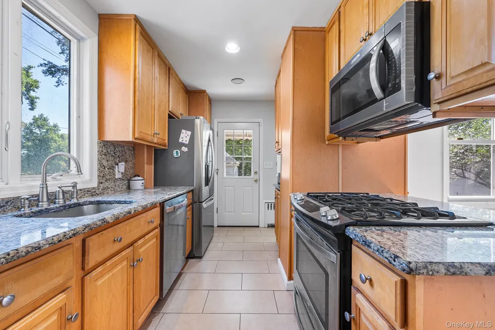 6005 168th Street Fresh Meadows, NY 11365