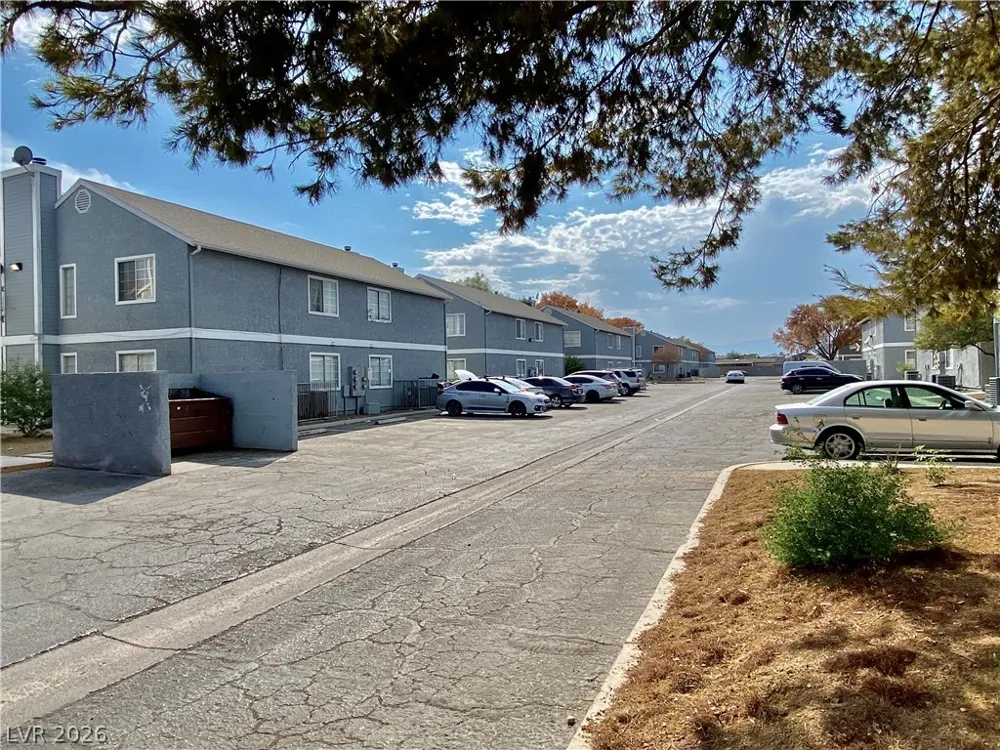 1872 Cosmic Drive Las Vegas, NV 89115