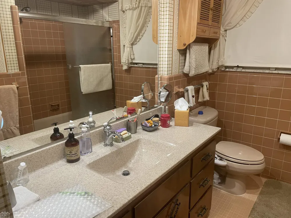 2567 St. Clair River Drive Clay Township, MI 48001