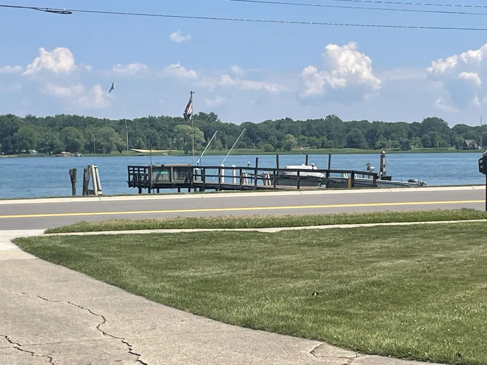 2567 St. Clair River Drive Clay Township, MI 48001