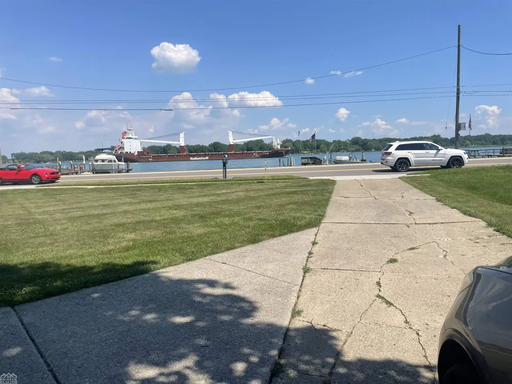 2567 St. Clair River Drive Clay Township, MI 48001