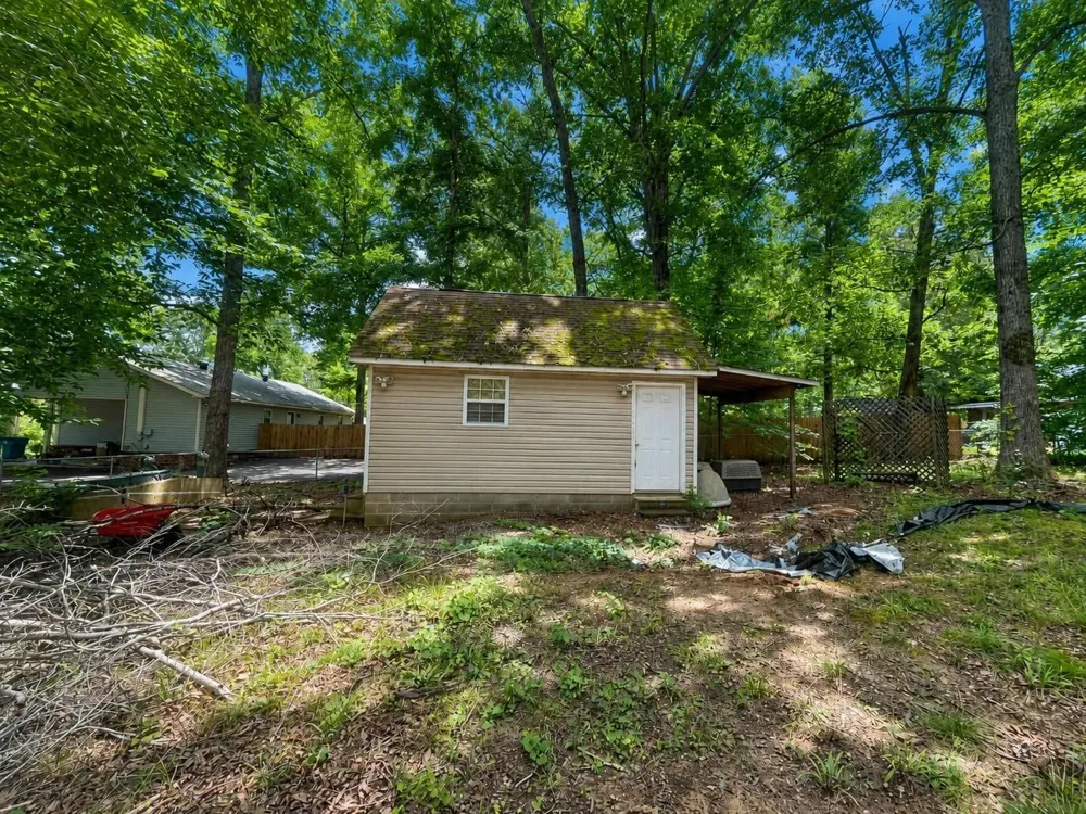 655 E End Dr Savannah, TN 38372