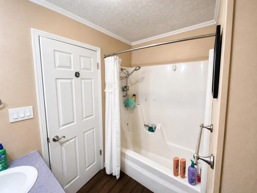 655 E End Dr Savannah, TN 38372