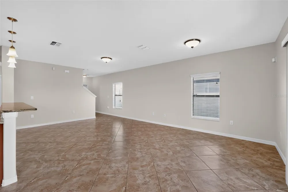 10105 NEWMINSTER LOOP Ruskin, FL 33573