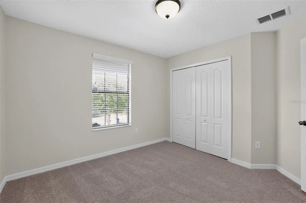 10105 NEWMINSTER LOOP Ruskin, FL 33573