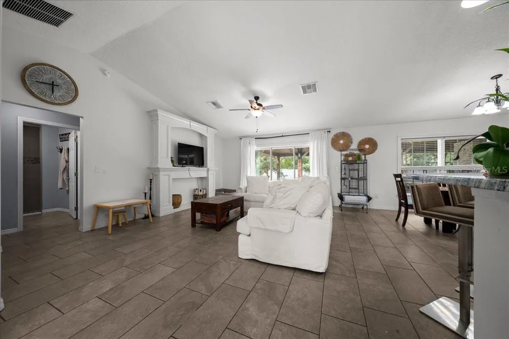 60 OWENS STREET Umatilla, FL 32784