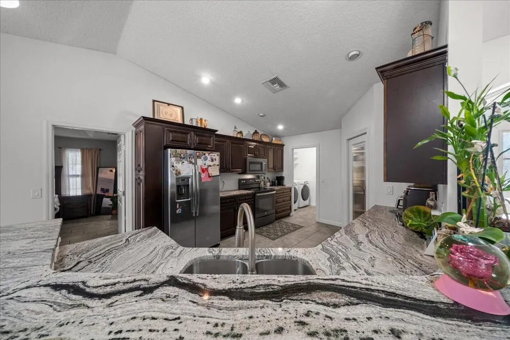 60 OWENS STREET Umatilla, FL 32784