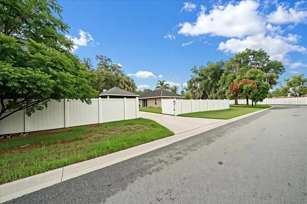60 OWENS STREET Umatilla, FL 32784