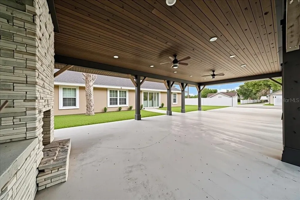 60 OWENS STREET Umatilla, FL 32784
