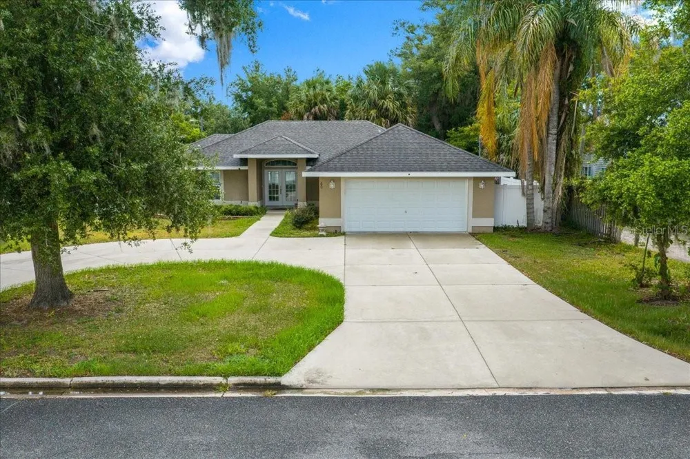 60 OWENS STREET Umatilla, FL 32784