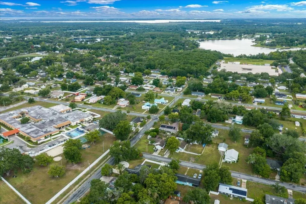 60 OWENS STREET Umatilla, FL 32784