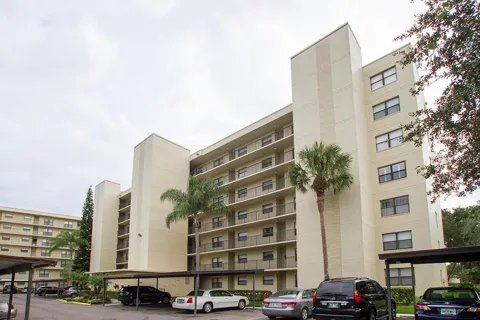 800 COVE CAY DRIVE #5G