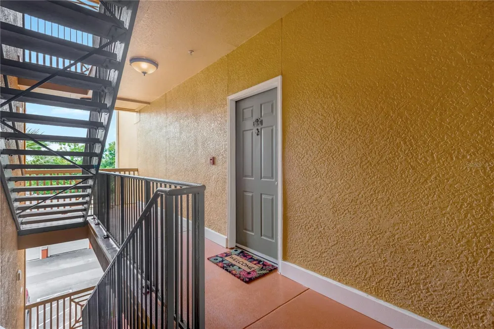 4207 S DALE MABRY HIGHWAY #2301 Tampa, FL 33611