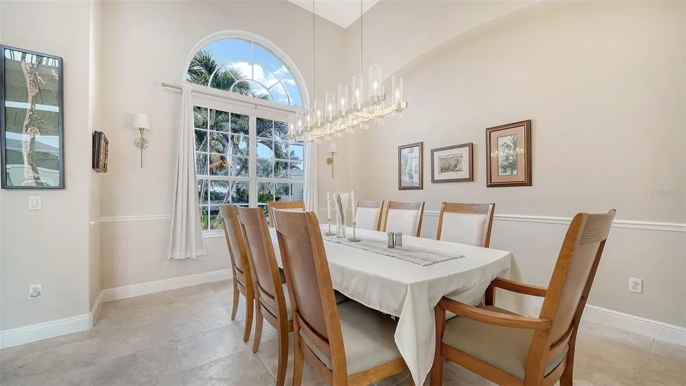 657 HALYARD LANE Longboat Key, FL 34228