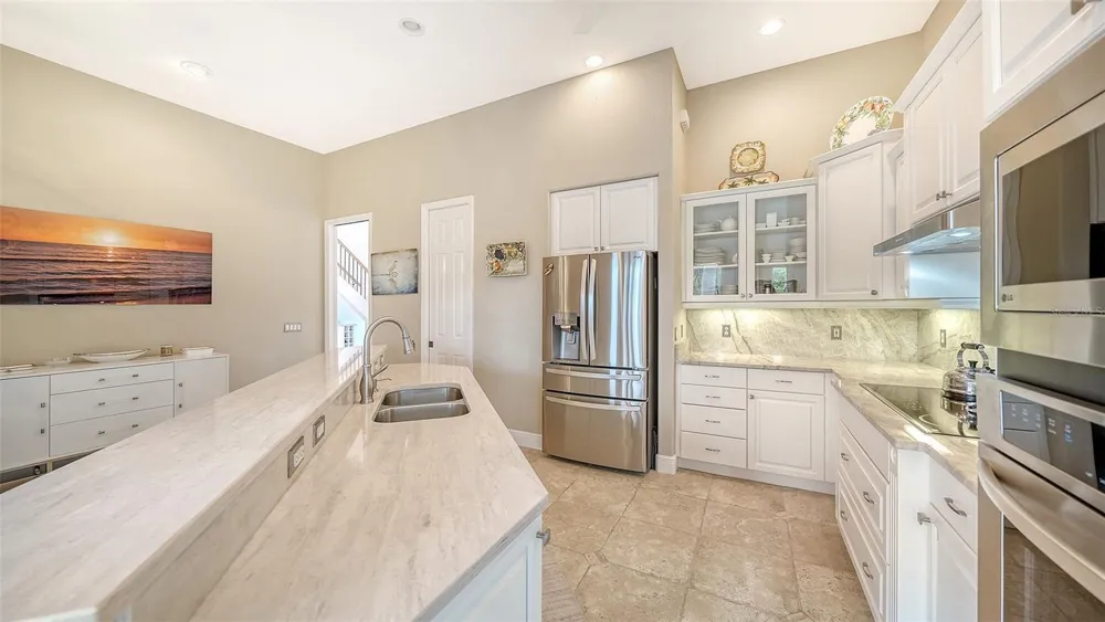 657 HALYARD LANE Longboat Key, FL 34228