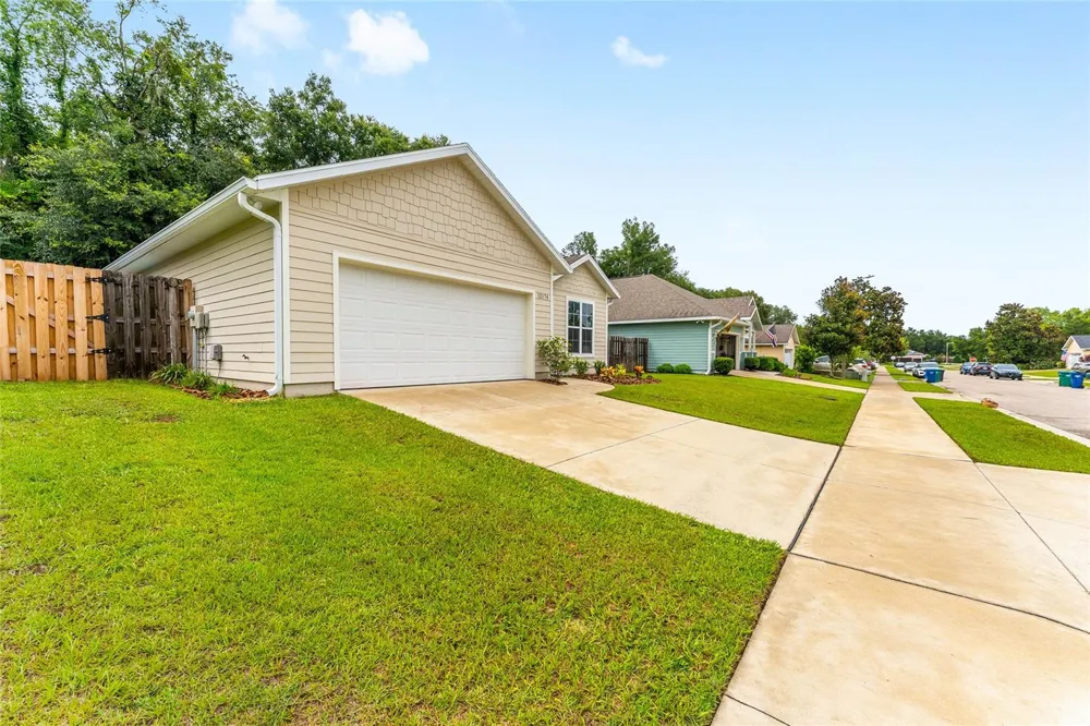 12174 NW 162ND DRIVE Alachua, FL 32615