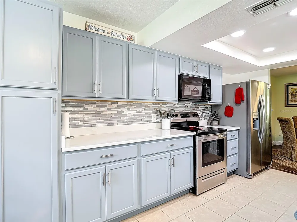 12529 SHADOW RIDGE BOULEVARD Hudson, FL 34669