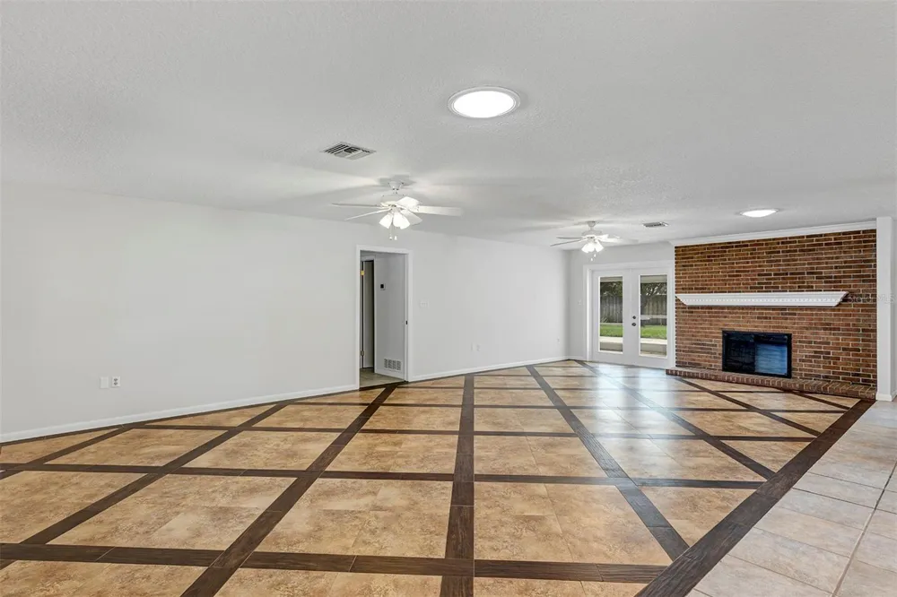 3021 BRANDYWINE DRIVE Orlando, FL 32806