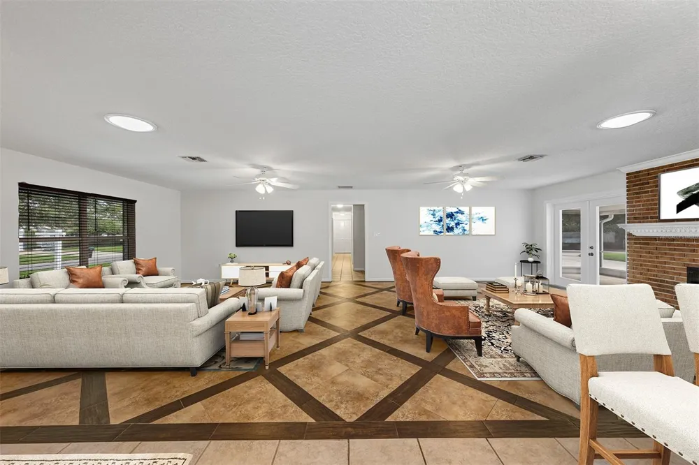 3021 BRANDYWINE DRIVE Orlando, FL 32806
