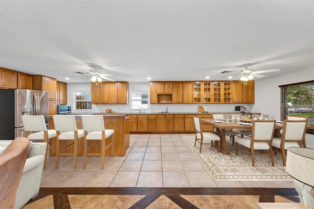 3021 BRANDYWINE DRIVE Orlando, FL 32806
