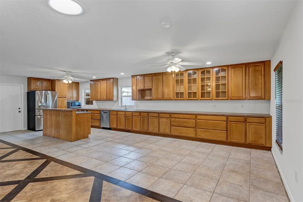 3021 BRANDYWINE DRIVE Orlando, FL 32806