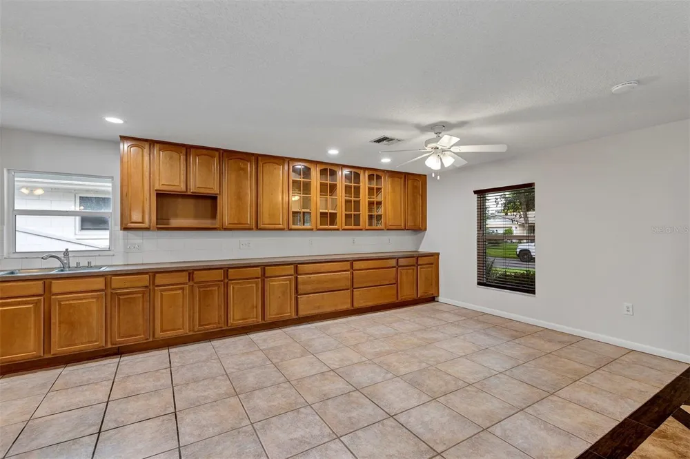 3021 BRANDYWINE DRIVE Orlando, FL 32806