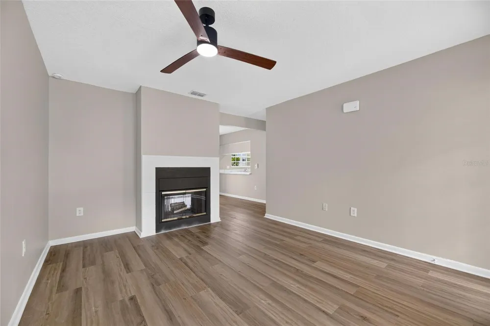 1214 BIG PINE DRIVE Valrico, FL 33596