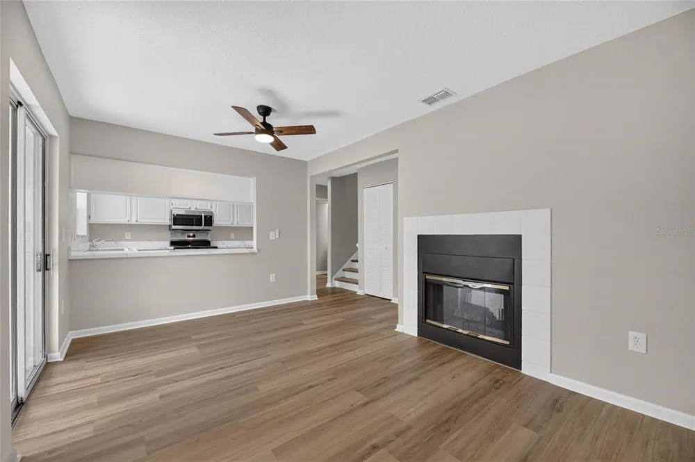 1214 BIG PINE DRIVE Valrico, FL 33596