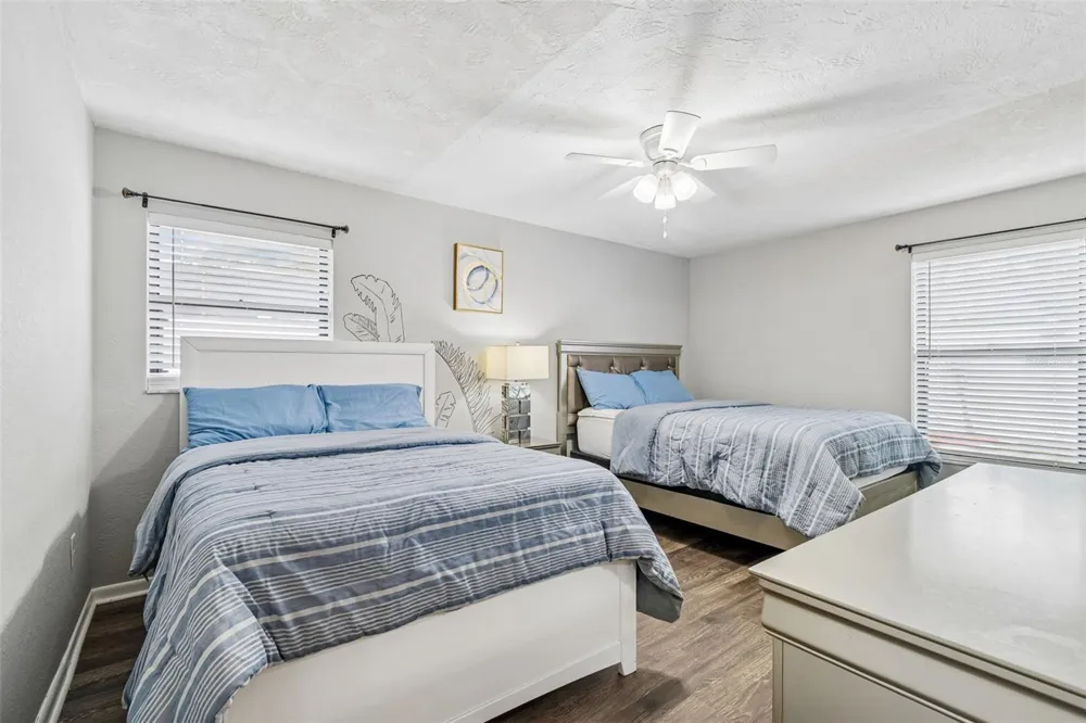 1563 MISTY PLATEAU TRAIL Clearwater, FL 33765