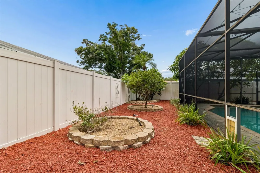 1563 MISTY PLATEAU TRAIL Clearwater, FL 33765
