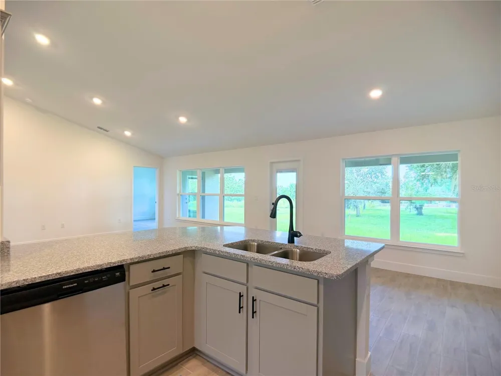 36893 HIDDEN VIEW CIRCLE Dade City, FL 33523