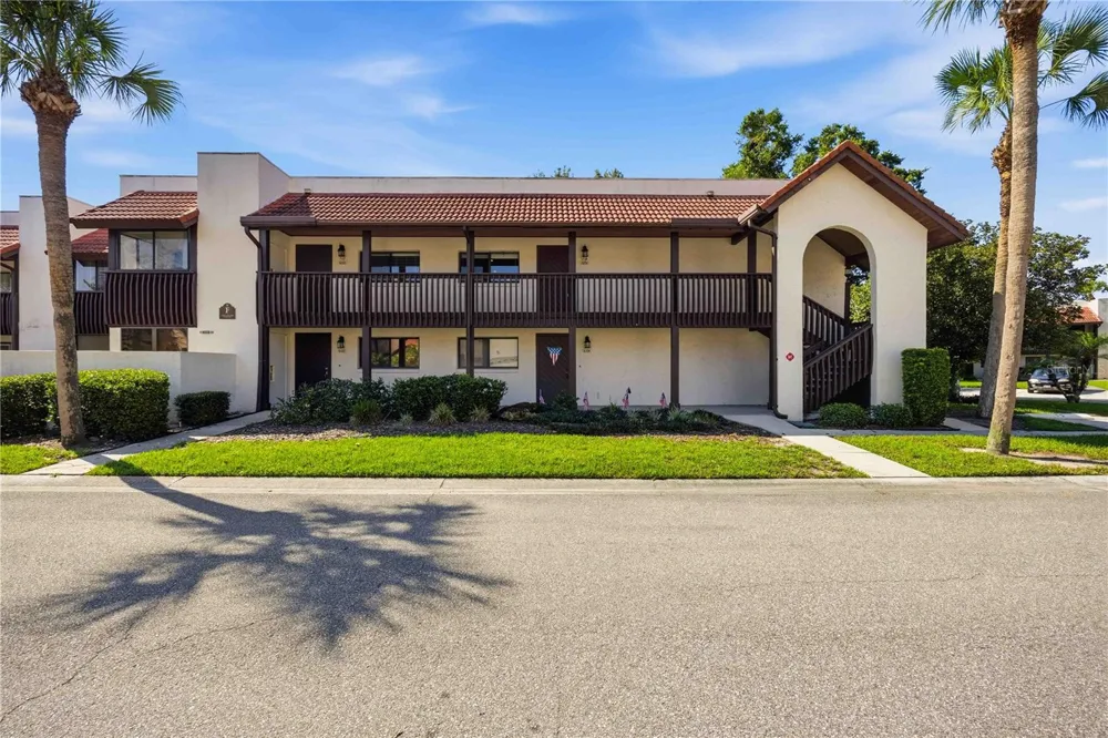 6204 COUNTRY CLUB DRIVE #F24 Lake Wales, FL 33898