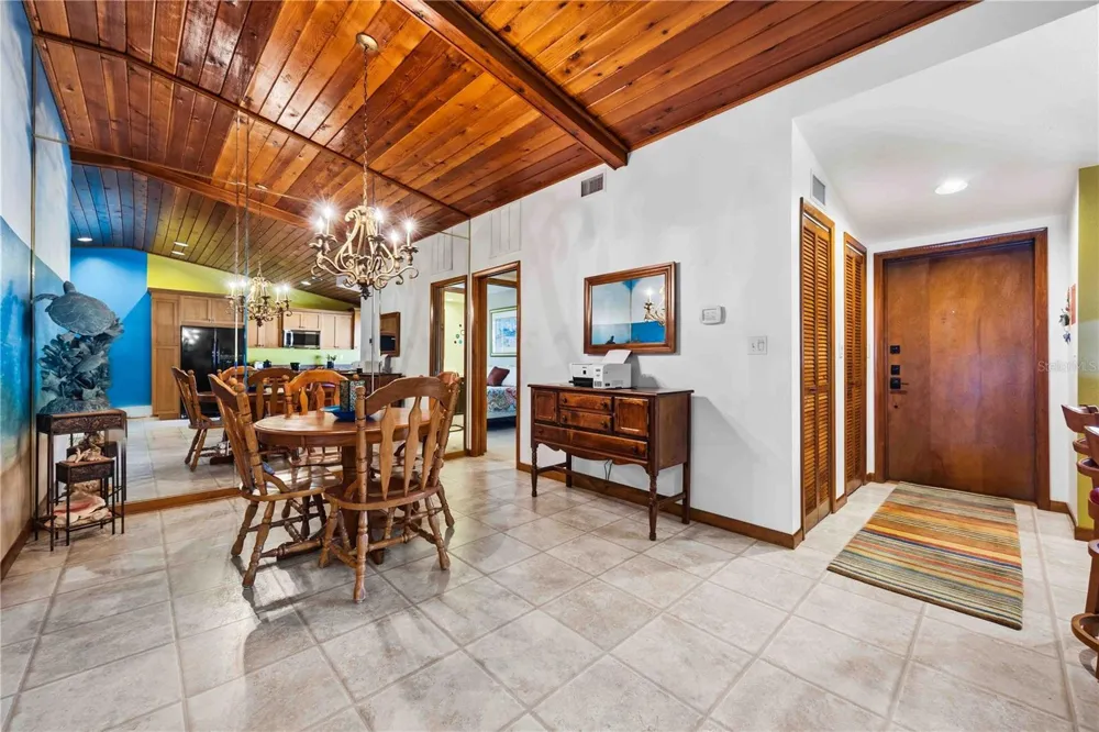 6204 COUNTRY CLUB DRIVE #F24 Lake Wales, FL 33898